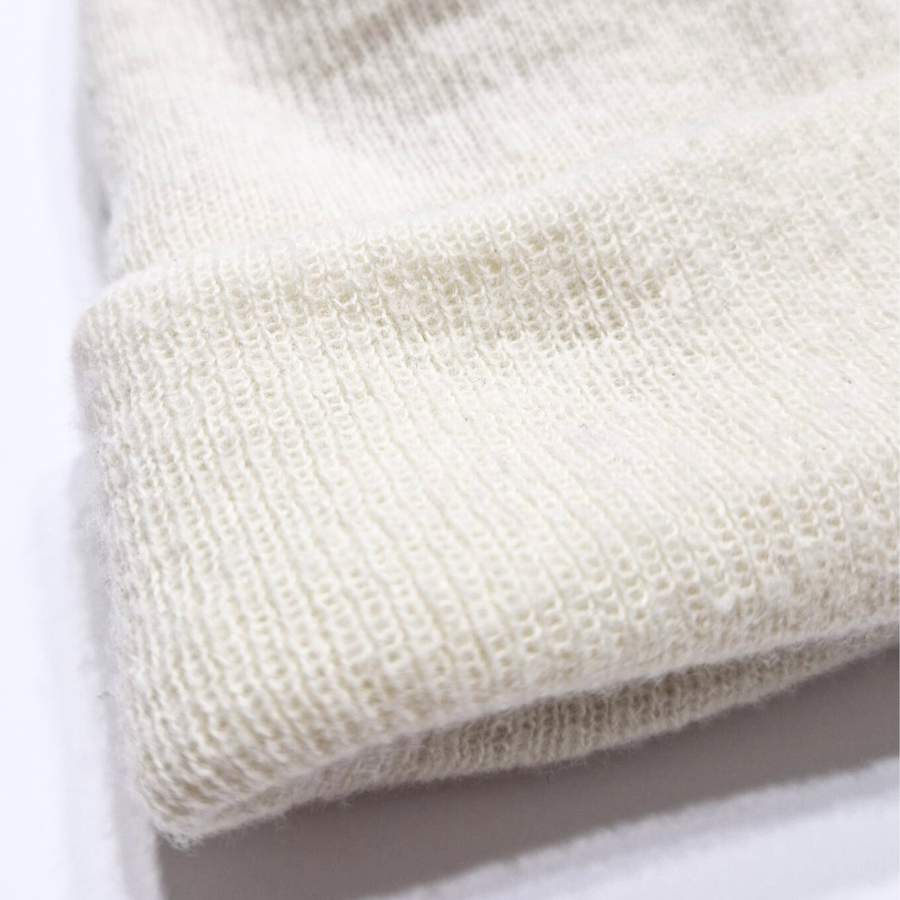 FlexSatin™ Cap – Smooth Satin Interior Flexing